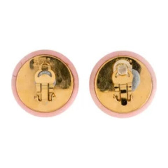 CHANEL Vintage Resin CC Clip-On Earrings - Picture 3 of 6